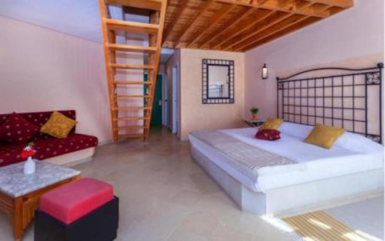 Le Petit Palais & Spa Hotel Mezraia Luaran gambar